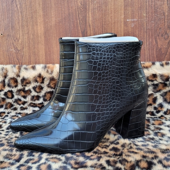 New Felicia Block Heel Croco Booties Boots Sz 9 - Picture 5 of 13